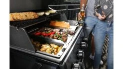 Broil King Crown 490 BBQ - Free Cover -Napoleon || Broil King || Big Green Egg Sales BK Crown20490 Lifestyle 04 1000x563 1