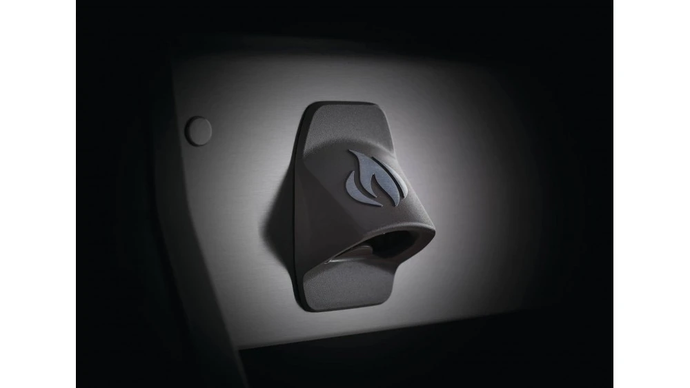 Napoleon Rogue RSE525RSIBPSS-1-GB Gas BBQ - Free Cover & Accessories 9 Napoleon Rogue RSE525RSIBPSS-1-GB Gas BBQ - Free Cover & Accessories - Image 7