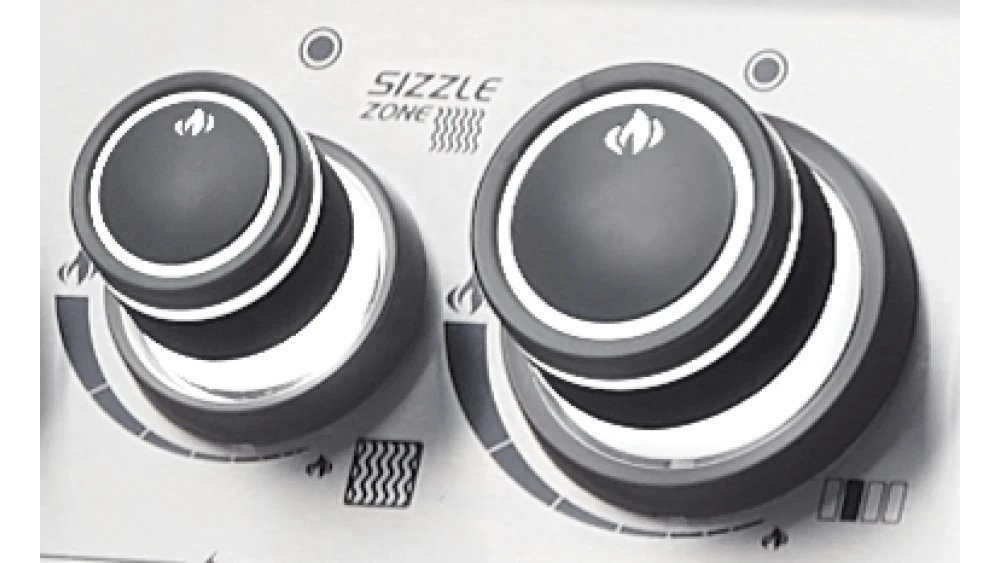 Napoleon Rogue RSE525RSIBPSS-1-GB Gas BBQ - Free Cover & Accessories 7 Napoleon Rogue RSE525RSIBPSS-1-GB Gas BBQ - Free Cover & Accessories - Image 5